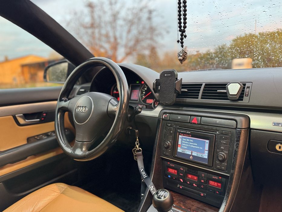 Продавам Audi A4 4x4