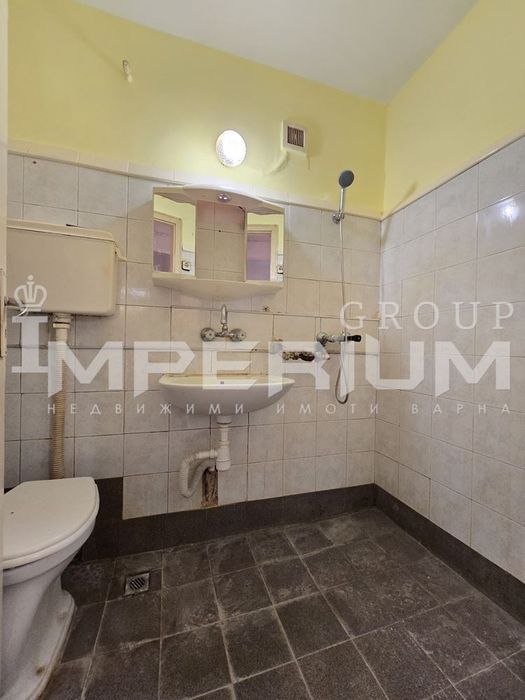 Продава се Двустаен апартамент в Варна, Левски - 40 кв.м за 1950 €/кв.м - Снимка #10