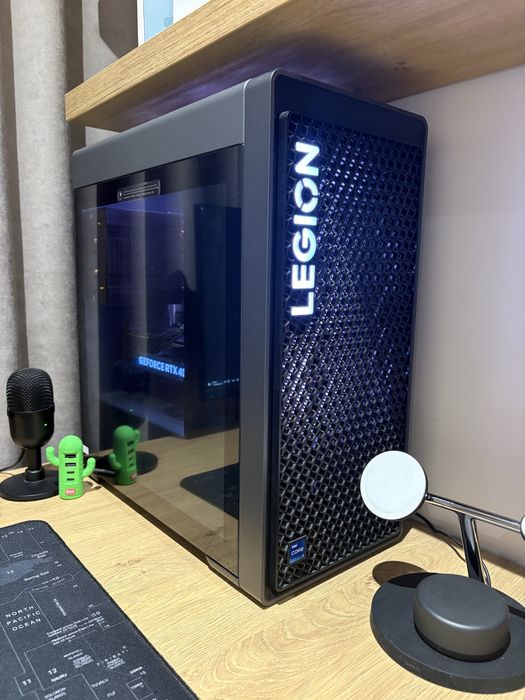 Gaming компютър Lenovo