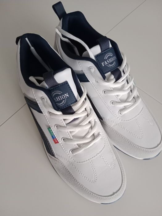 Мужские кроссовки