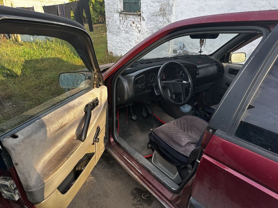 Продам Volkswagen Passat б три