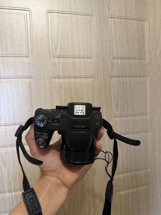 Sony Cyber-shot DSC-HX100V