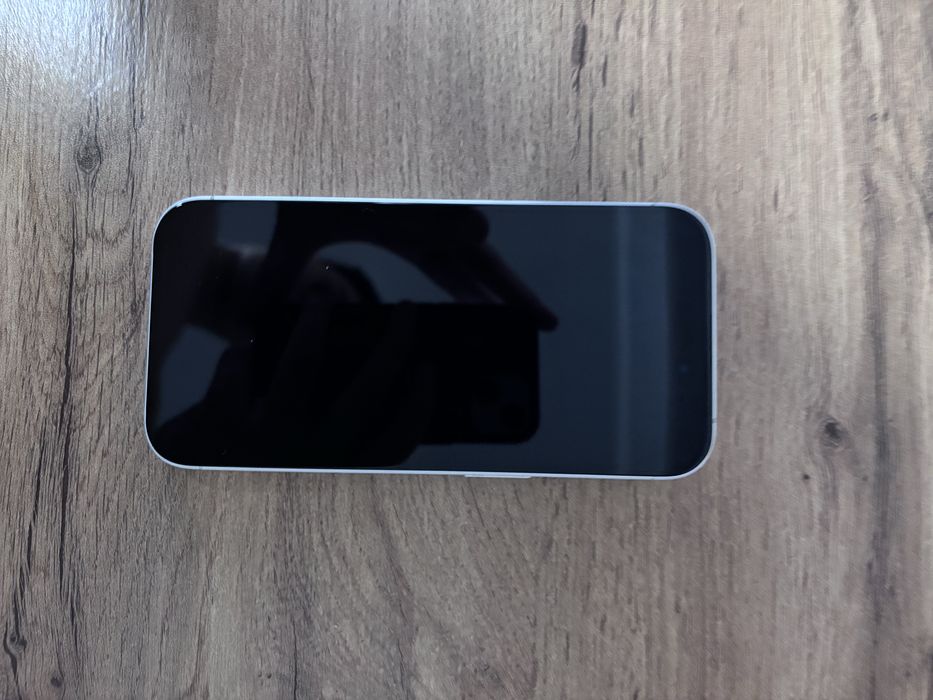Продам Iphone 16 256gb