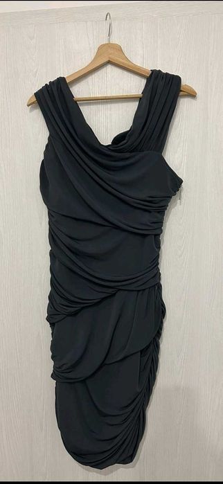 нагъната сива рокля за парти