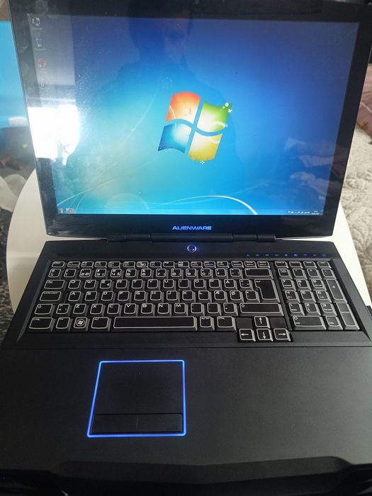 Laptop Alienware M17 x