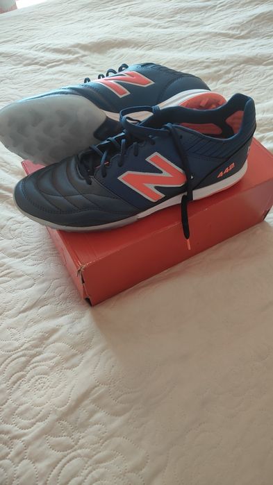 Vând New Balance 442 Pro Turf V2  mărimea 45.5