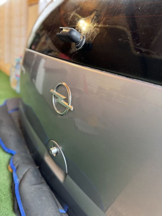 Заден капак за опел мерива 1.7