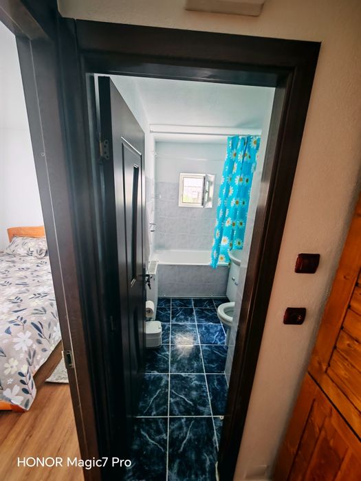 Închiriez apartament