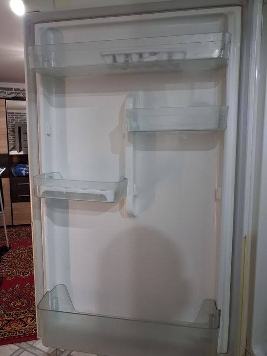 Холодильник Samsung