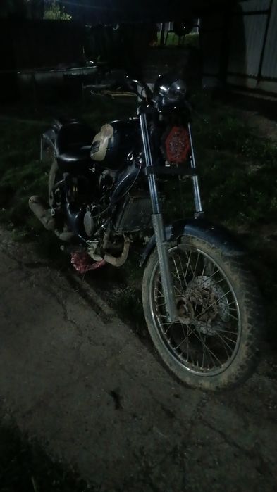 Vând aprilia classic 80cc 2t