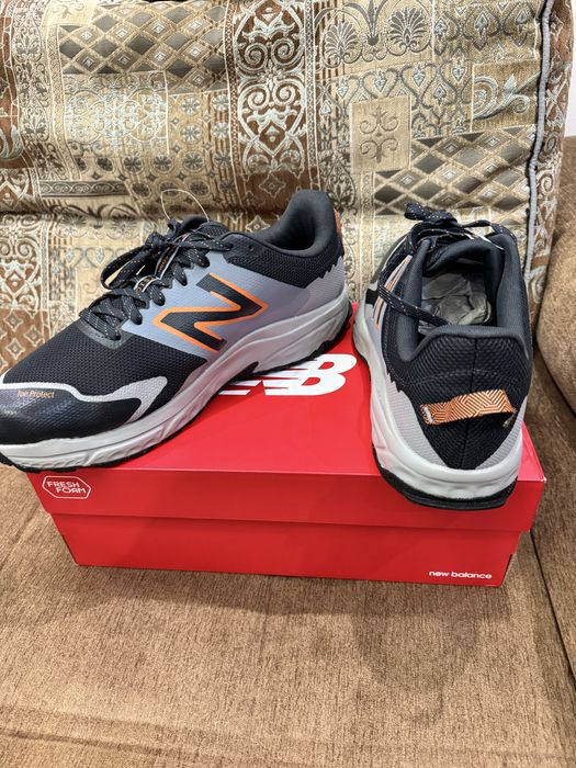 New Balance кроссовки оригинал 49размер