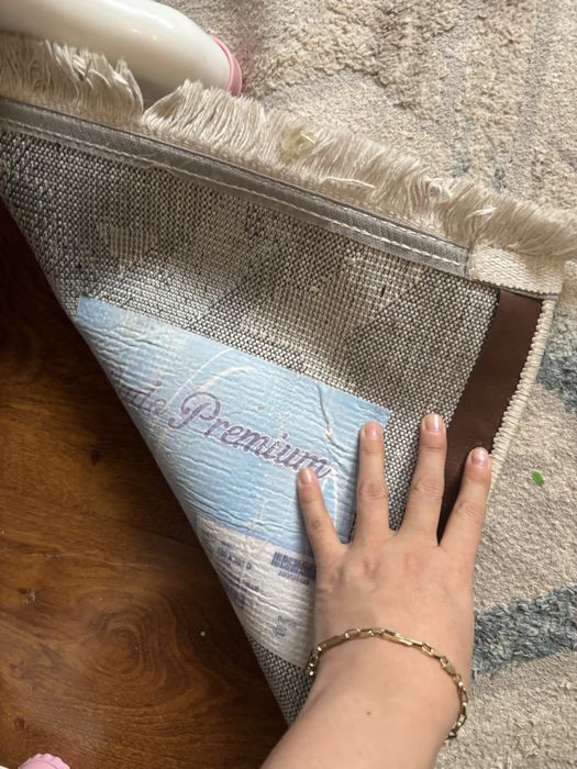 Продам ковер 10 тыс тг