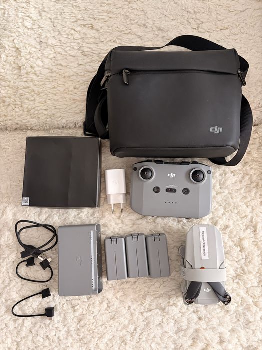 Drona Dji mini 2 fly more combo