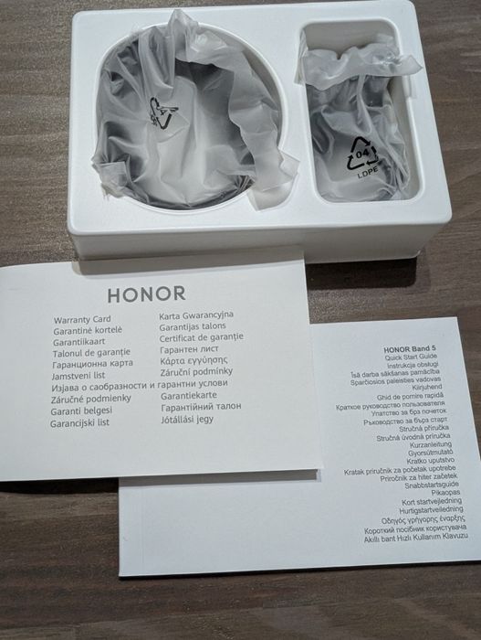 Смарт гривна Honor band 5