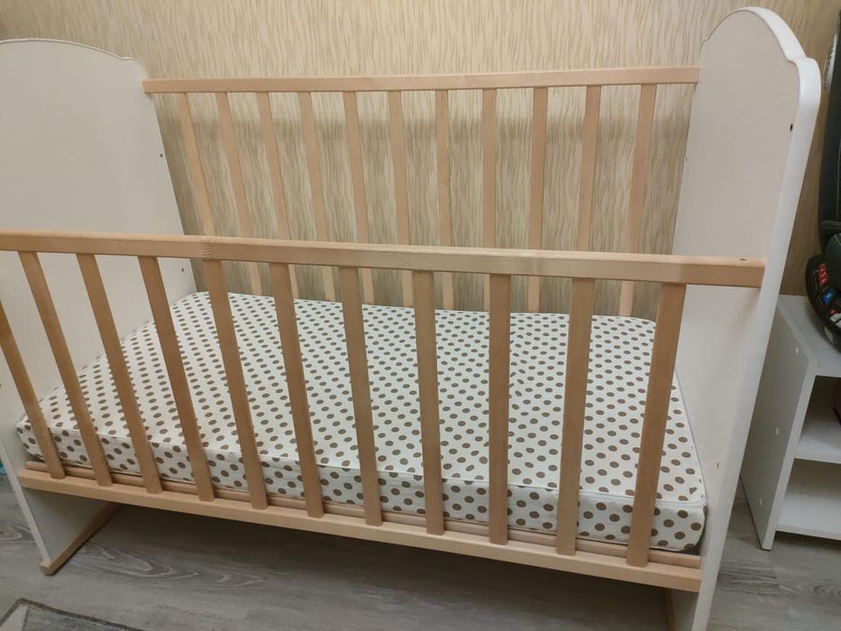 Кроватка детская