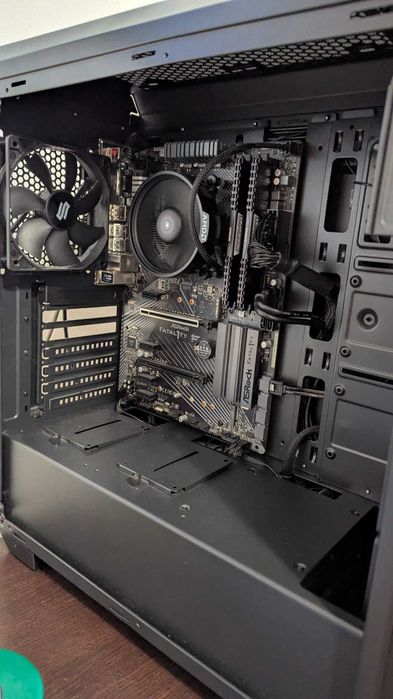 Kit procesor Ryzen 5 2400G + MB ASRock Fatal1ty B450 GAMING + SSD 1TB + HDD 2TB