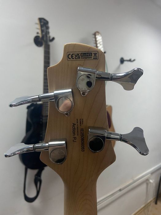 Бас-гитара Cort Action PJ + чехол и комплект струн