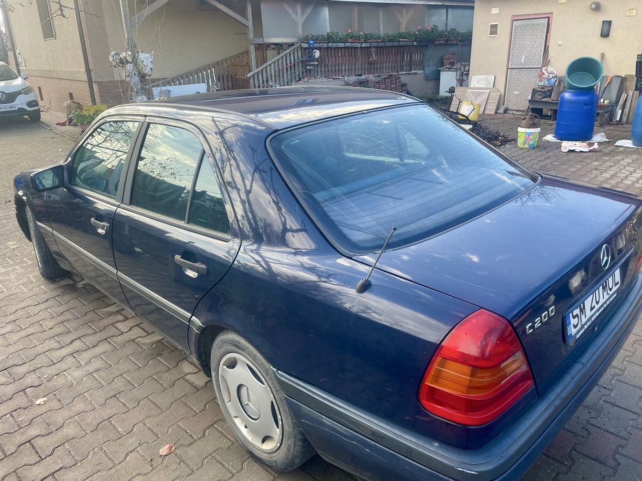 MERCEDES-BENZ C-Class 0 — imagine 4