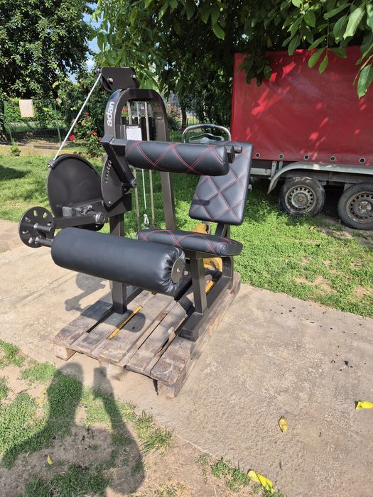 Aparat biceps femural din șezut Adan !!!