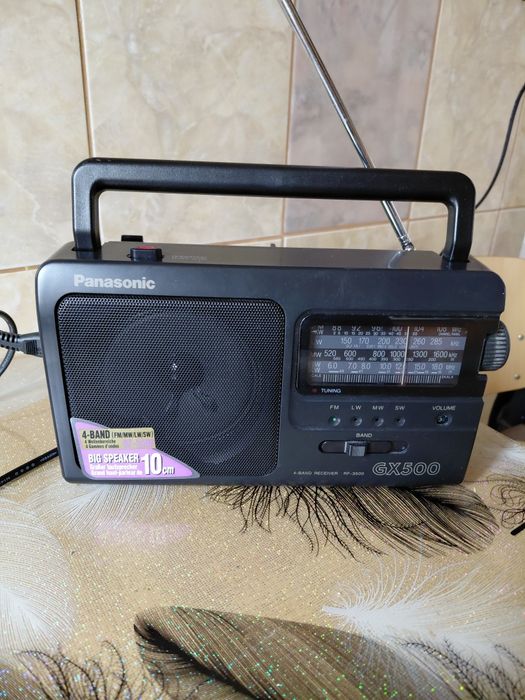 Vind radio portabil și la curent Panasonic RF-500 impecabil
