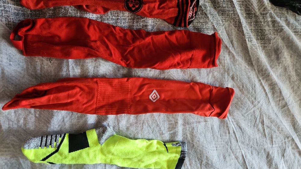 Чисто Нови Футболни калци