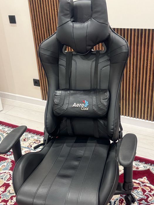 Игровое кресло AeroCool AC120 Black