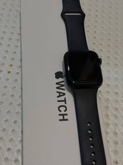 Часы apple watch se