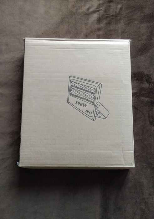 Прожектор 100 watt