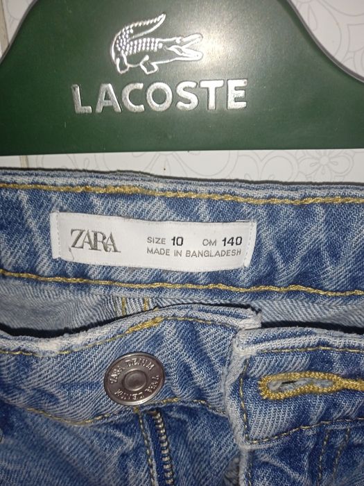 Джинсы Zara на девочку 3000 тенге