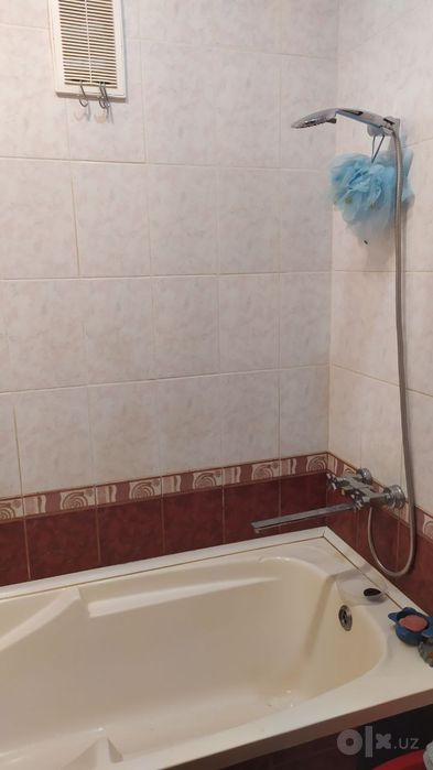 Продается квартира на авиасозлар 1.