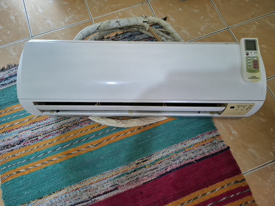 Климатик Midea 12-ка инвентор