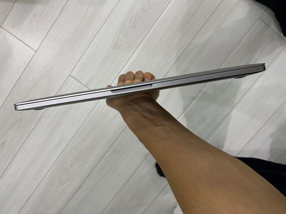 macbook pro 13 2017 в отличном сост