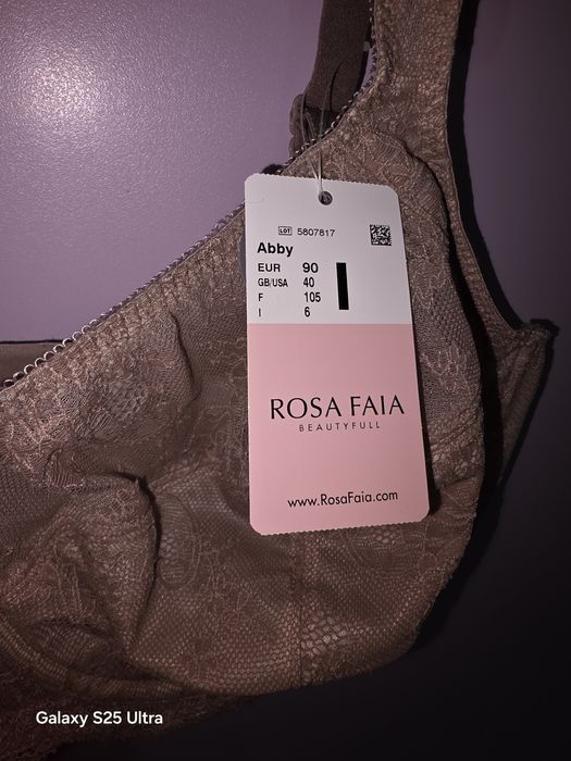 Сутиен Triumph и ROSA FAIA