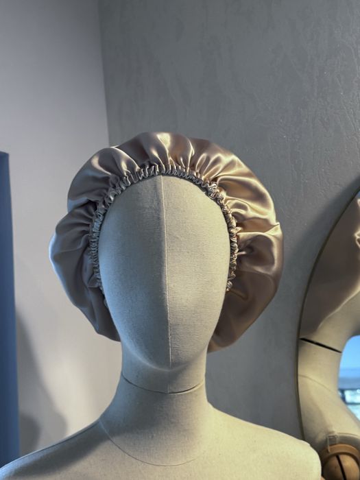 Копринено боне и ластик размер S