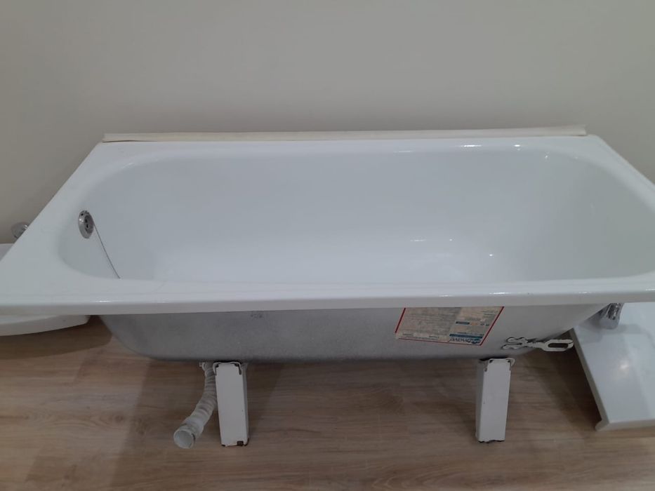 Продаеться ванная в хорошем состоянии