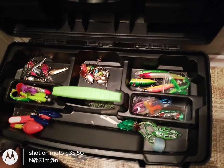 Уоробка приманок для инструмента т.д