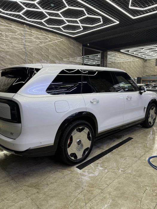 Zeekr 9x Ultra dop.op.