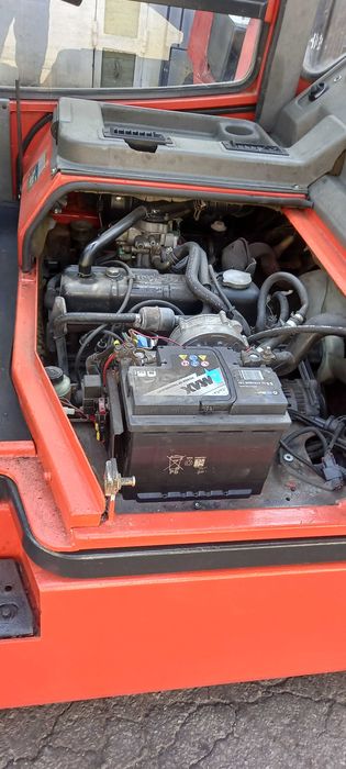 Продавам газокар НИСАН 3 тона. Цената е с ДДС.