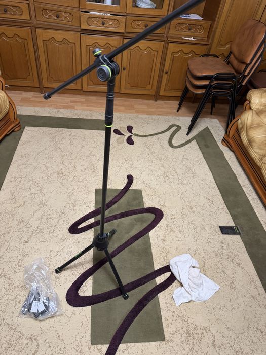 Stativ microfon Gravity MS 4321 B – ca nou, profesional