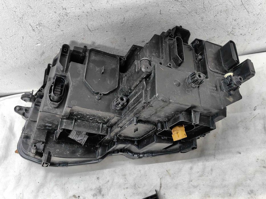 Оригинален фар Vw Tiguan Full Led