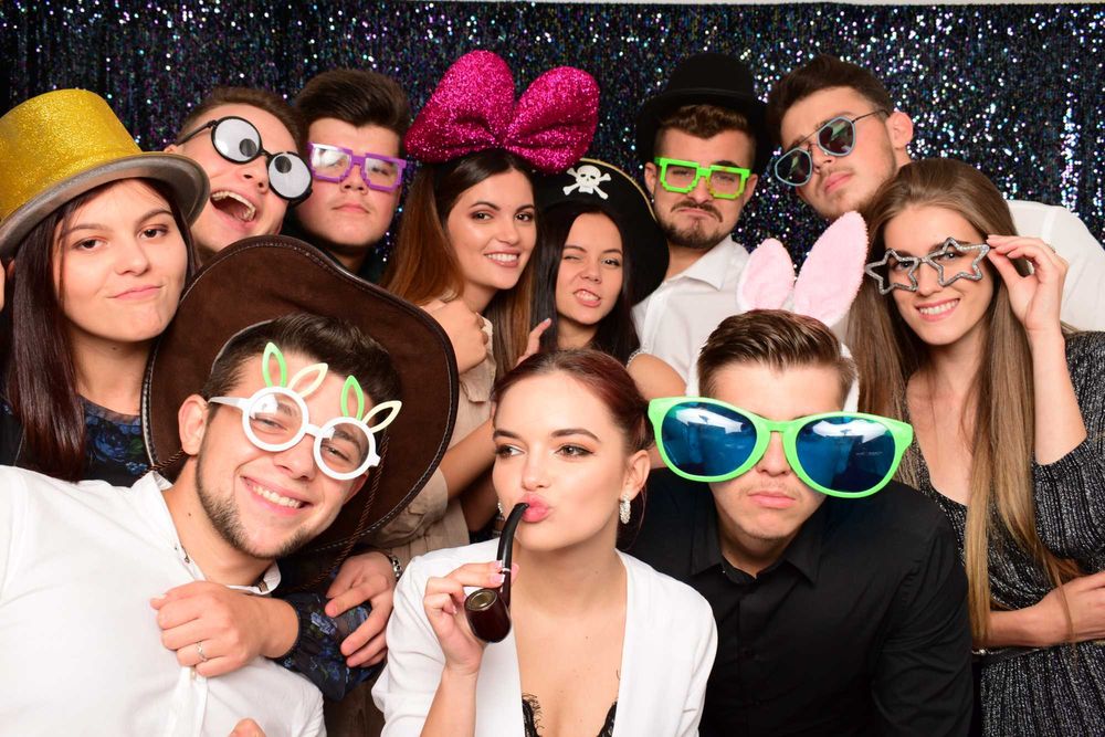 Photobooth / Cabina foto / Oglinda Magica / Selfie 360 / ArtBooth.ro