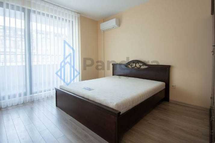 Тристаен апартамент под наем в кв.  Зона Б - 5