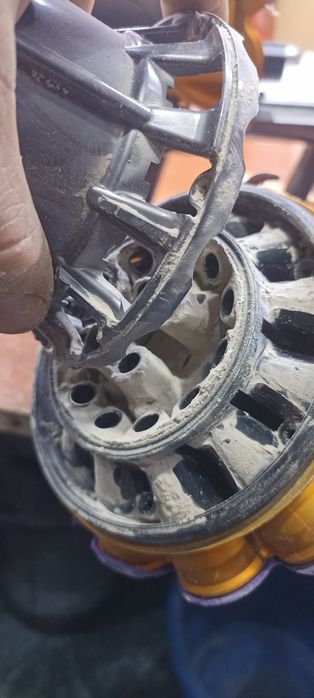 Ремонт пылесосов dyson