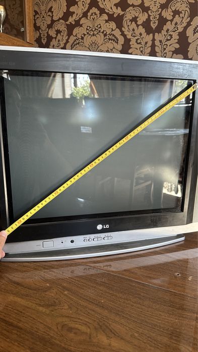 Телевизор LG рабочий 53см