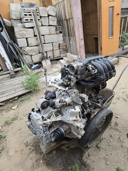 Двигатель со всеми навесными и акпп