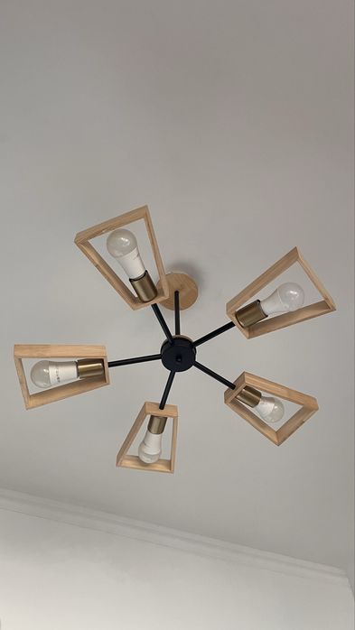 Люстра 5 лампочек