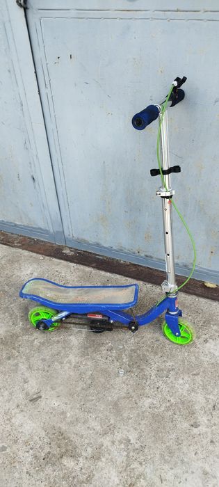 Trotinetă Space Scooter cu pedală/balans – model X-580, utilizată!
