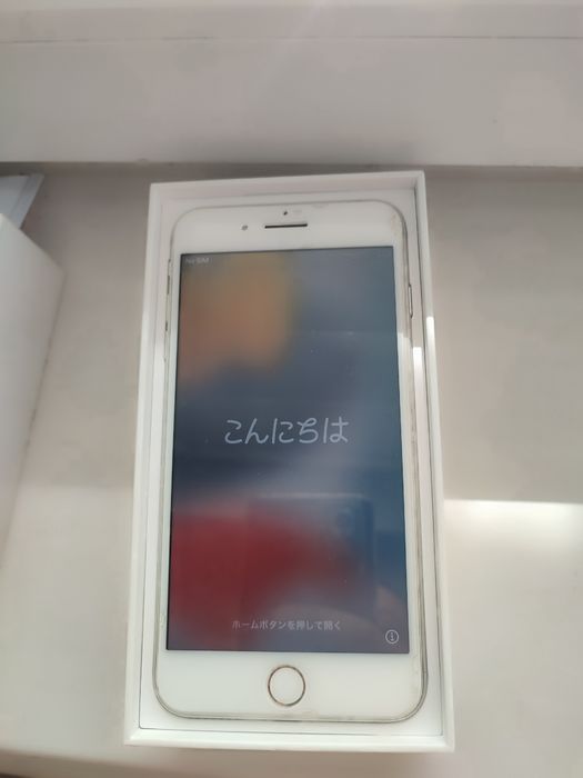 Продам iPhone 7+