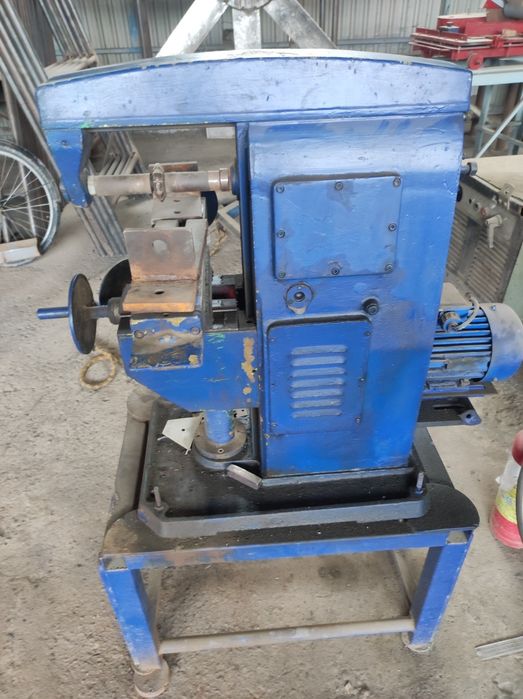 Фрезерный станок сотилади