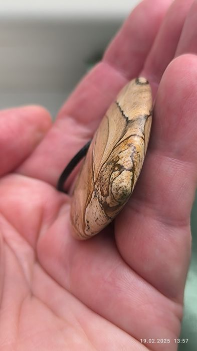 Продаю кулон песочная Яшма